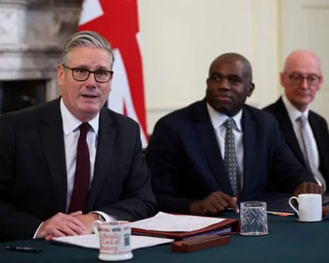 Starmer to Chair Government Session Amid Increasing Pressure After Exit of Key Staffer